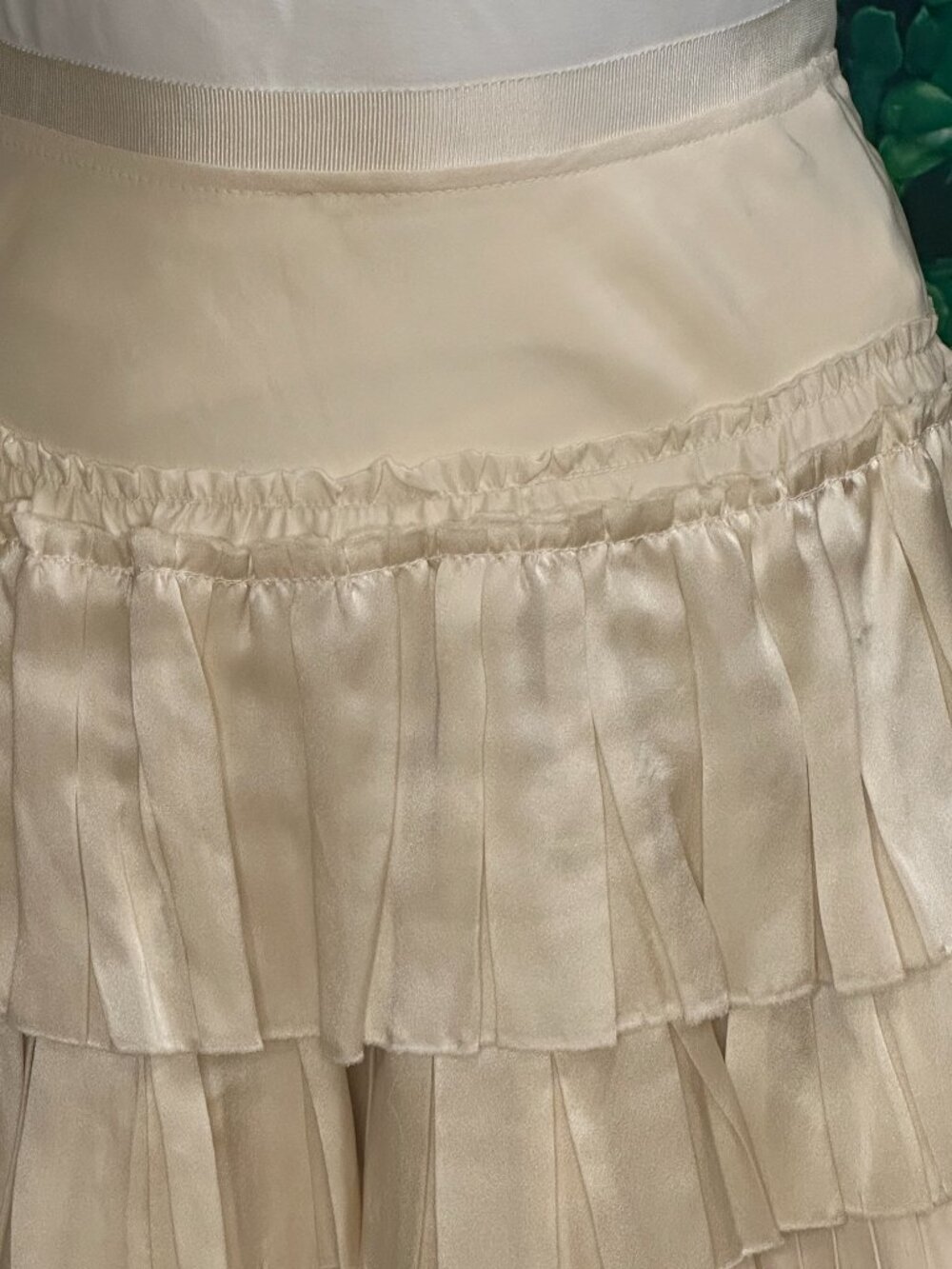 LIKE NEW - Haute Hippie 100% Silk Tiered Ruffle Mini Skirt (Size S) - Picture 2 of 3
